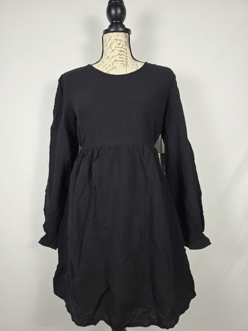 NWT Painted Threads Black Gauze Long Sleeve Lace-Up Back Mini Dress - Medium